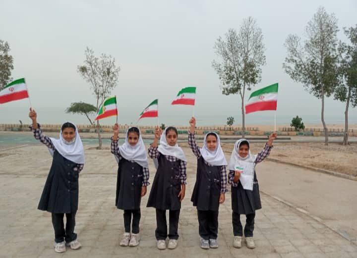 پیش دبستانی و دبستان غیر دولتی دخترانه هوشمند مهر اندیش